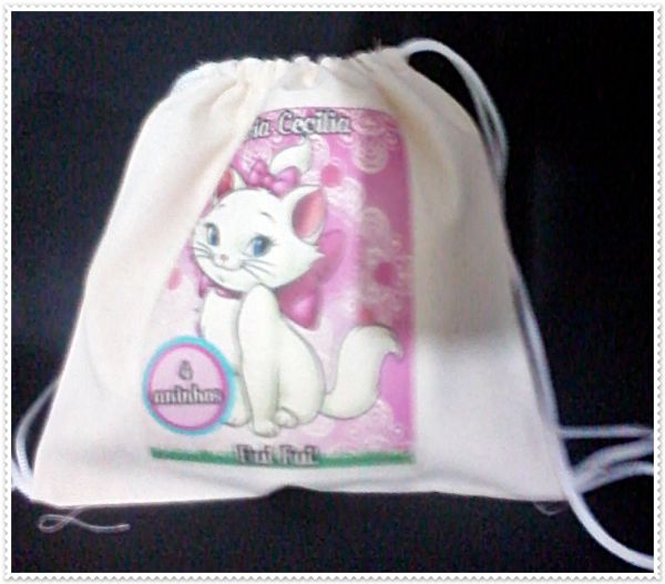 Mochila tamanho 20x25 personalizada