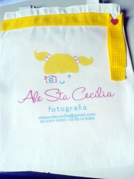 Mini sacola personalizada com fita